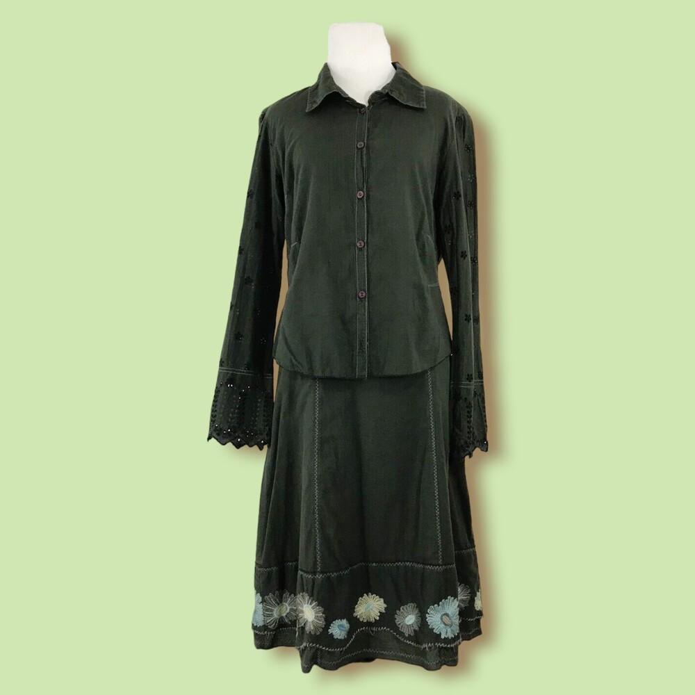 johnny was M / 8 Blouse Skirt Top Green Cutout Sleeves Embroidered Skirt‎